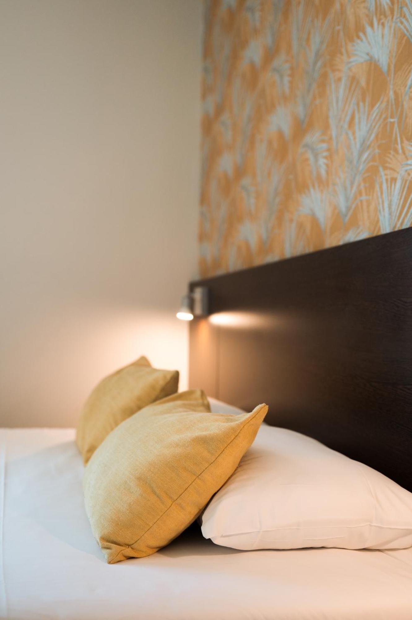 Hotel Bellevue Brest Bagian luar foto