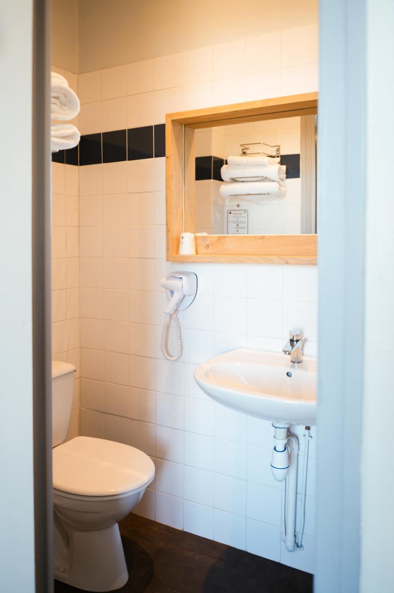 Hotel Bellevue Brest Bagian luar foto