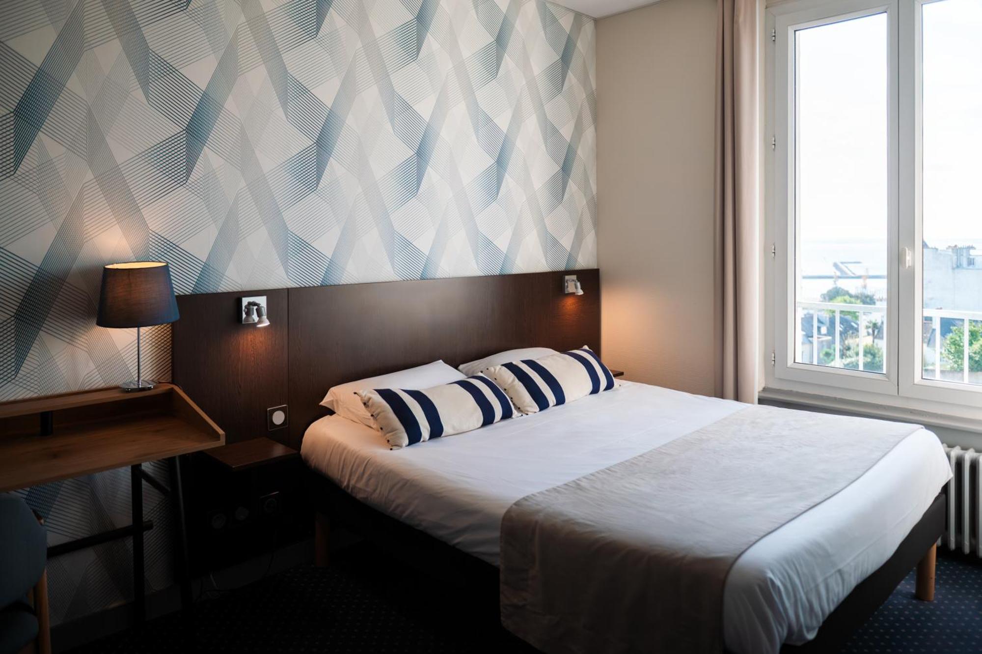 Hotel Bellevue Brest Bagian luar foto