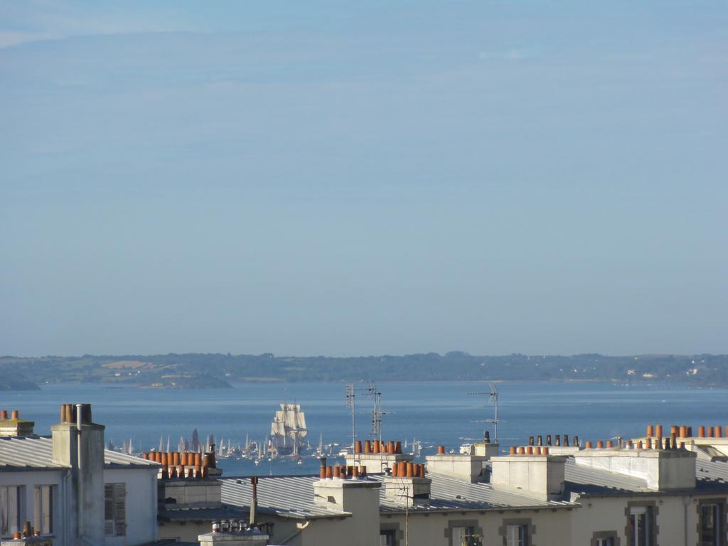 Hotel Bellevue Brest Bagian luar foto